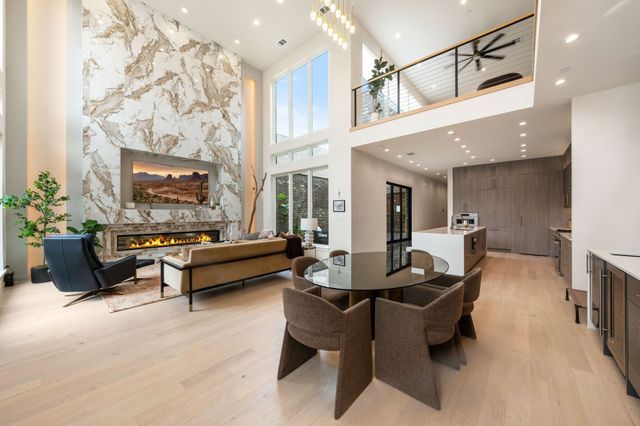 207 Morningside Drive, Roanoke, TX 76262