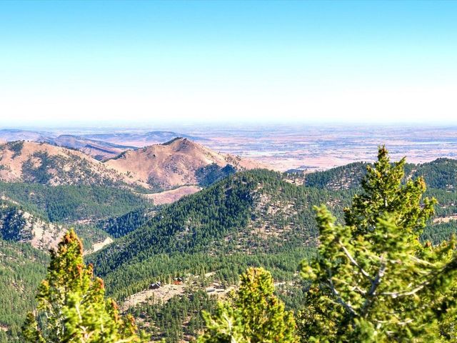 345 Deer Trail Cir, Boulder, CO 80302