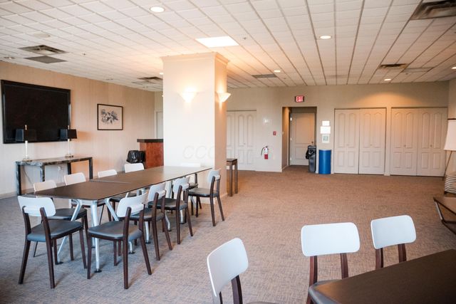 155 W Main Street, 1404, Columbus, OH 43215