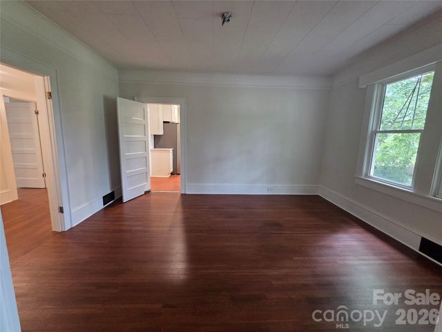 305 W 12th Street, Kannapolis, NC 28081