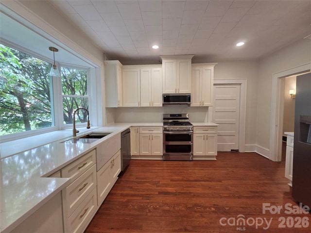 305 W 12th Street, Kannapolis, NC 28081