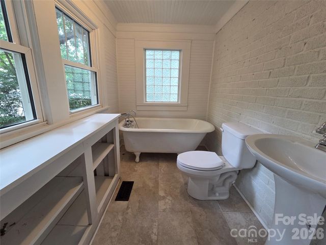305 W 12th Street, Kannapolis, NC 28081