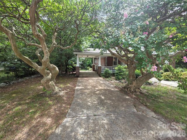 305 W 12th Street, Kannapolis, NC 28081
