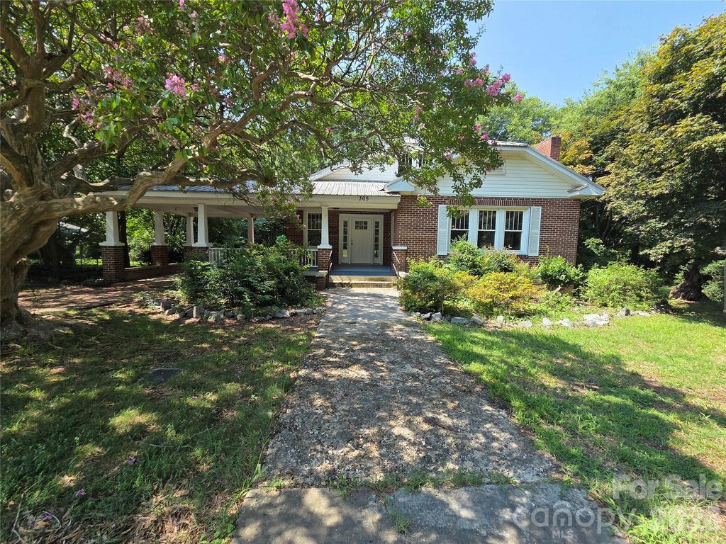 305 W 12th Street, Kannapolis, NC 28081