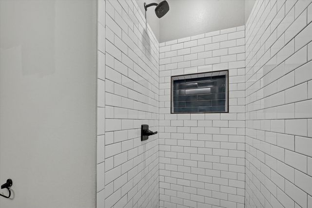 707 E Woodard Street, Denison, TX 75021