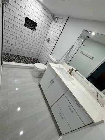 3101 NW 47th Terrace 121, Lauderdale Lakes, FL 33319