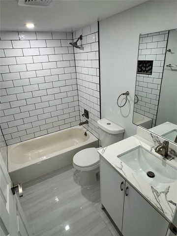 3101 NW 47th Terrace 121, Lauderdale Lakes, FL 33319