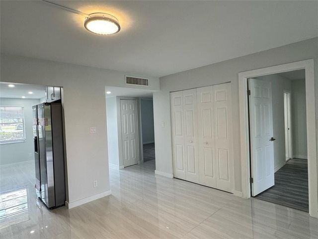 3101 NW 47th Terrace 121, Lauderdale Lakes, FL 33319