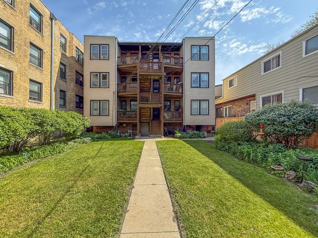 1716 W Estes Avenue 2E, Chicago, IL 60626