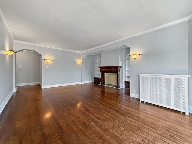 1716 W Estes Avenue 2E, Chicago, IL 60626