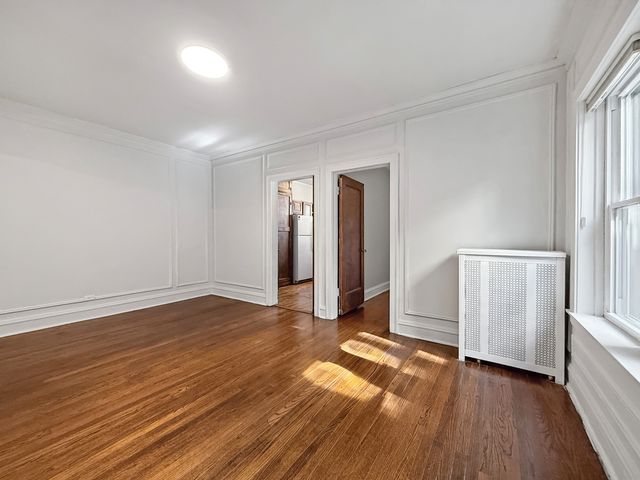 1716 W Estes Avenue 2E, Chicago, IL 60626