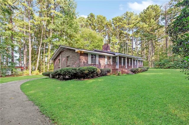 8375 Cedar Grove Road, Fairburn, GA 30213