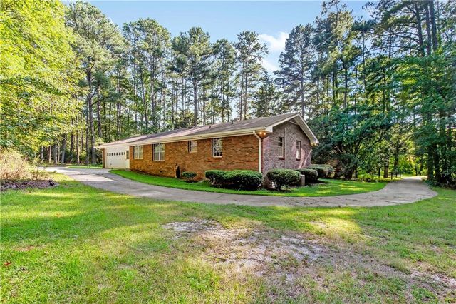 8375 Cedar Grove Road, Fairburn, GA 30213