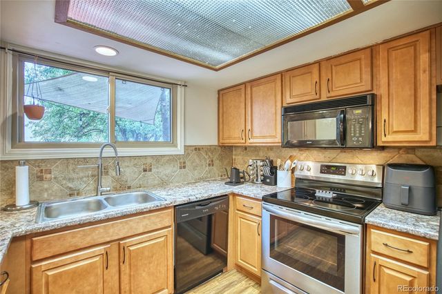 311 Wadsworth Court, Longmont, CO 80504
