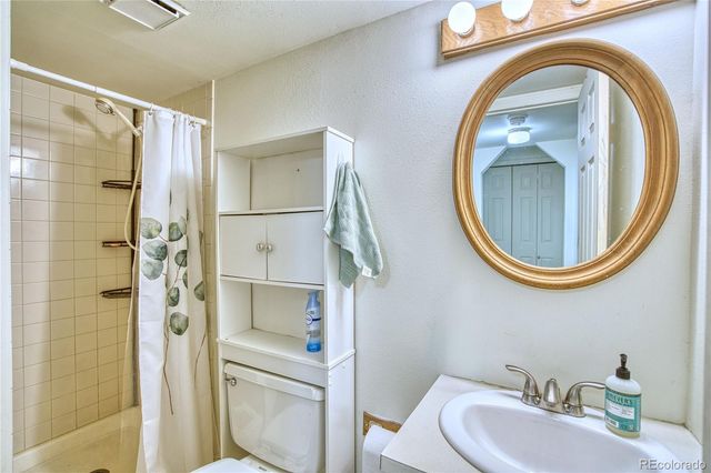 311 Wadsworth Court, Longmont, CO 80504