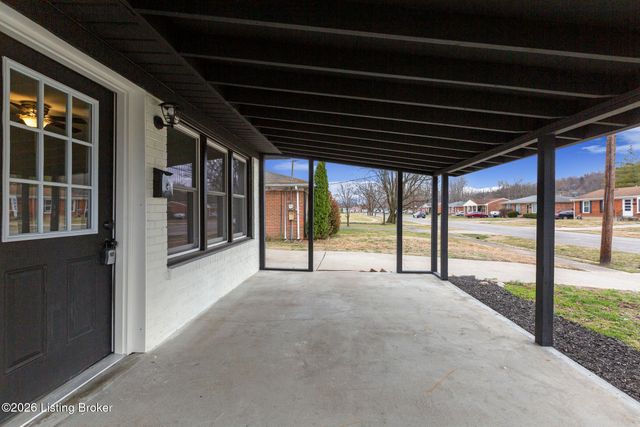 5707 Elmer Ln, Louisville, KY 40214