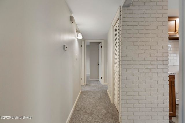 5707 Elmer Ln, Louisville, KY 40214