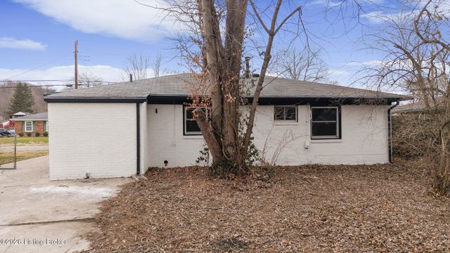 5707 Elmer Ln, Louisville, KY 40214