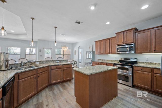 416 Swaying Willow Avenue, Fairhope, AL 36532