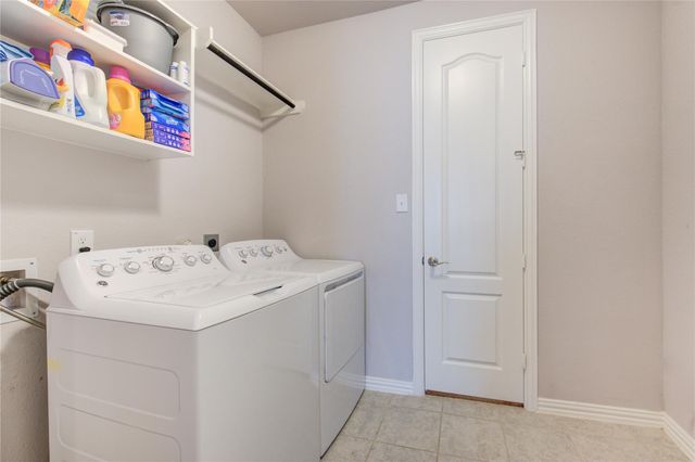 13838 Sturcombe Glen Trail, Rosharon, TX 77583