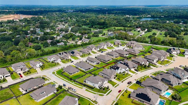 13838 Sturcombe Glen Trail, Rosharon, TX 77583