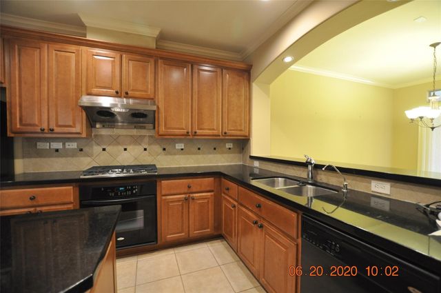 4342 Lake Walk Court, Missouri City, TX 77459