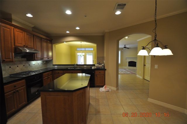 4342 Lake Walk Court, Missouri City, TX 77459