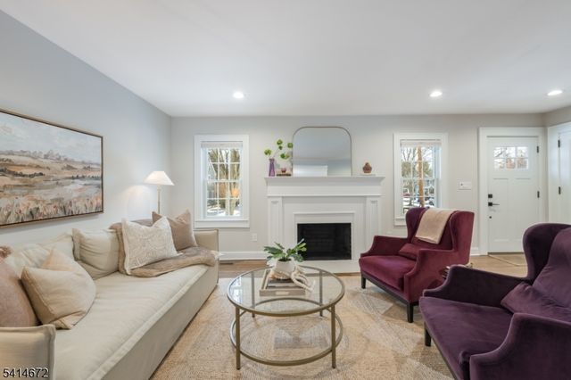 18 Kensington Ter, Maplewood Twp., NJ 07040