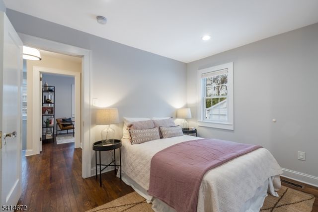 18 Kensington Ter, Maplewood Twp., NJ 07040