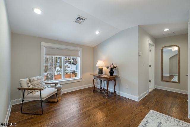 18 Kensington Ter, Maplewood Twp., NJ 07040