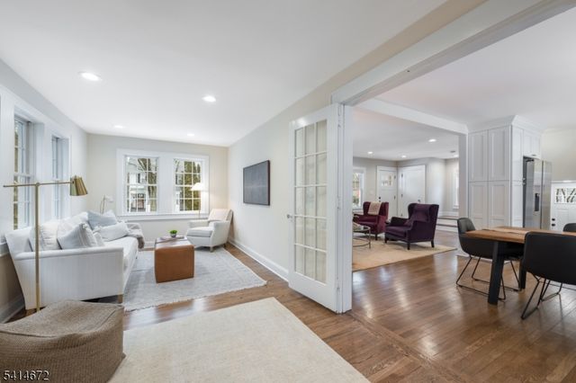 18 Kensington Ter, Maplewood Twp., NJ 07040