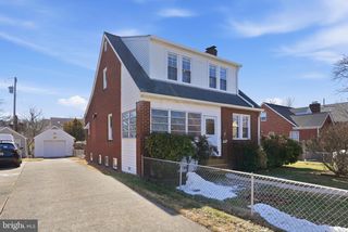 910 20TH ST S, Arlington, VA 22202