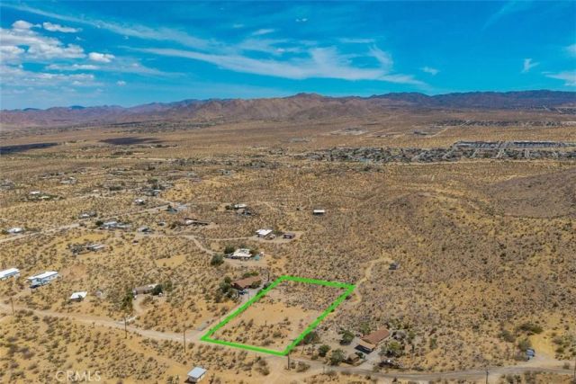 58701 Los Coyotes, Yucca Valley, CA 92284