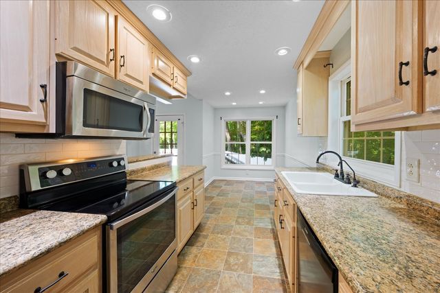 113 Brookview Ct, Springfield, TN 37172