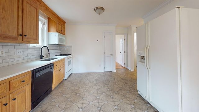 8 Haven St 1, Medway, MA 02053
