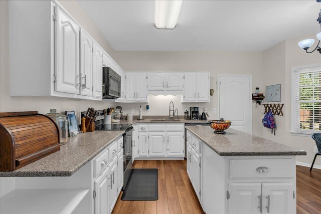 113 Thomaswood Chase, Tullahoma, TN 37388