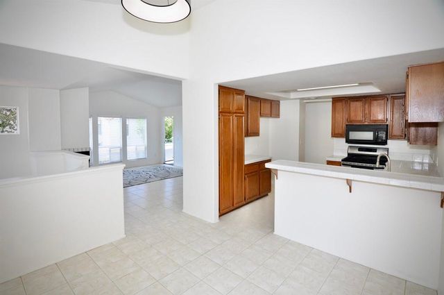 9990 Scripps Westview 57, San Diego, CA 92131
