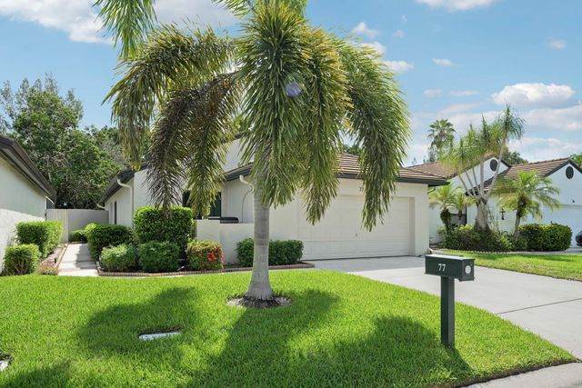 77 Ironwood Way N, Palm Beach Gardens, FL 33418