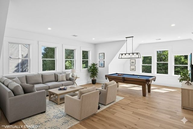 79 Rivers Edge Rd, Falmouth, MA 02536