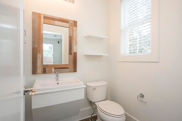 2030 Herman St, Nashville, TN 37208