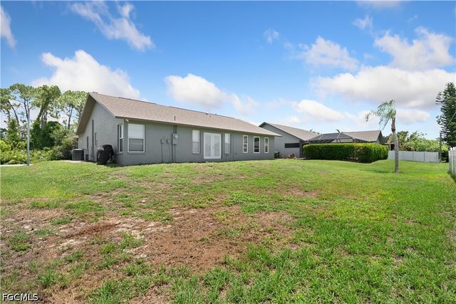 18542 Wisteria RD, Fort Myers, FL 33967