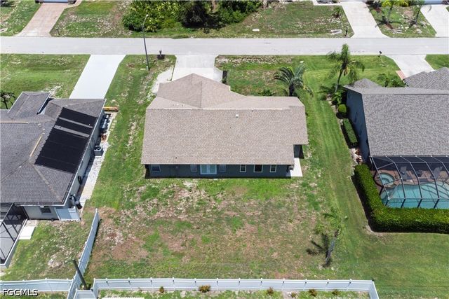 18542 Wisteria RD, Fort Myers, FL 33967
