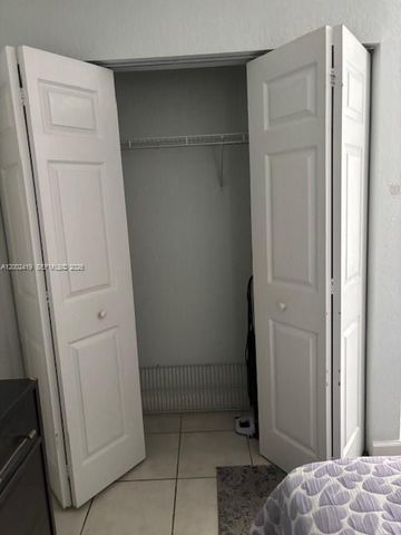 210 172nd St 127, Sunny Isles Beach, FL 33160