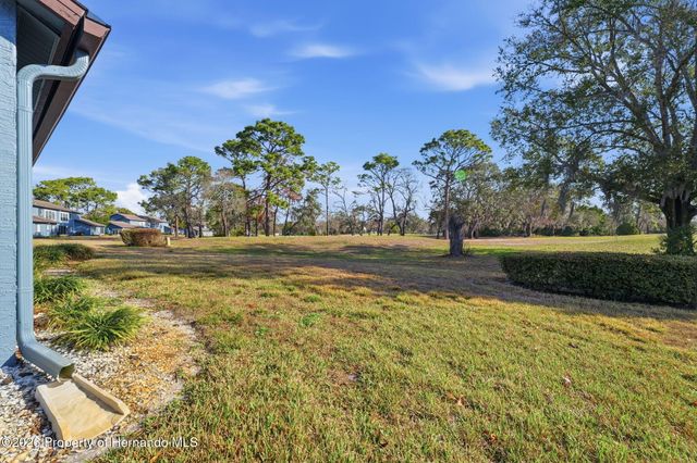 7656 Saint Andrews Boulevard Building 5, Weeki Wachee, FL 34613