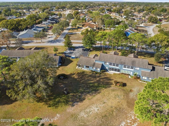 7656 Saint Andrews Boulevard Building 5, Weeki Wachee, FL 34613