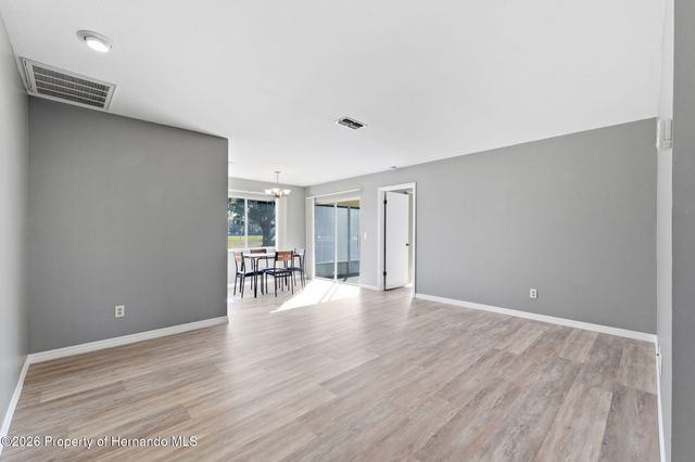 7656 Saint Andrews Boulevard Building 5, Weeki Wachee, FL 34613