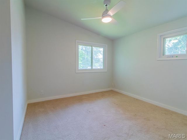 920 Volz Drive, Crestwood, MO 63126