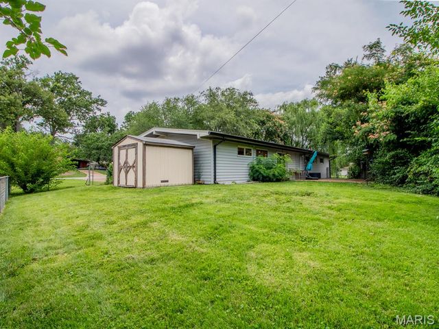 920 Volz Drive, Crestwood, MO 63126