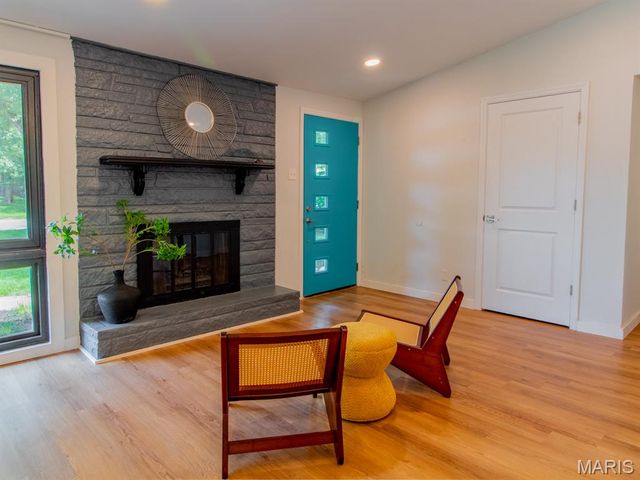 920 Volz Drive, Crestwood, MO 63126
