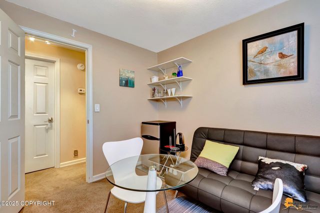 432 W 10th Avenue, Anchorage, AK 99501